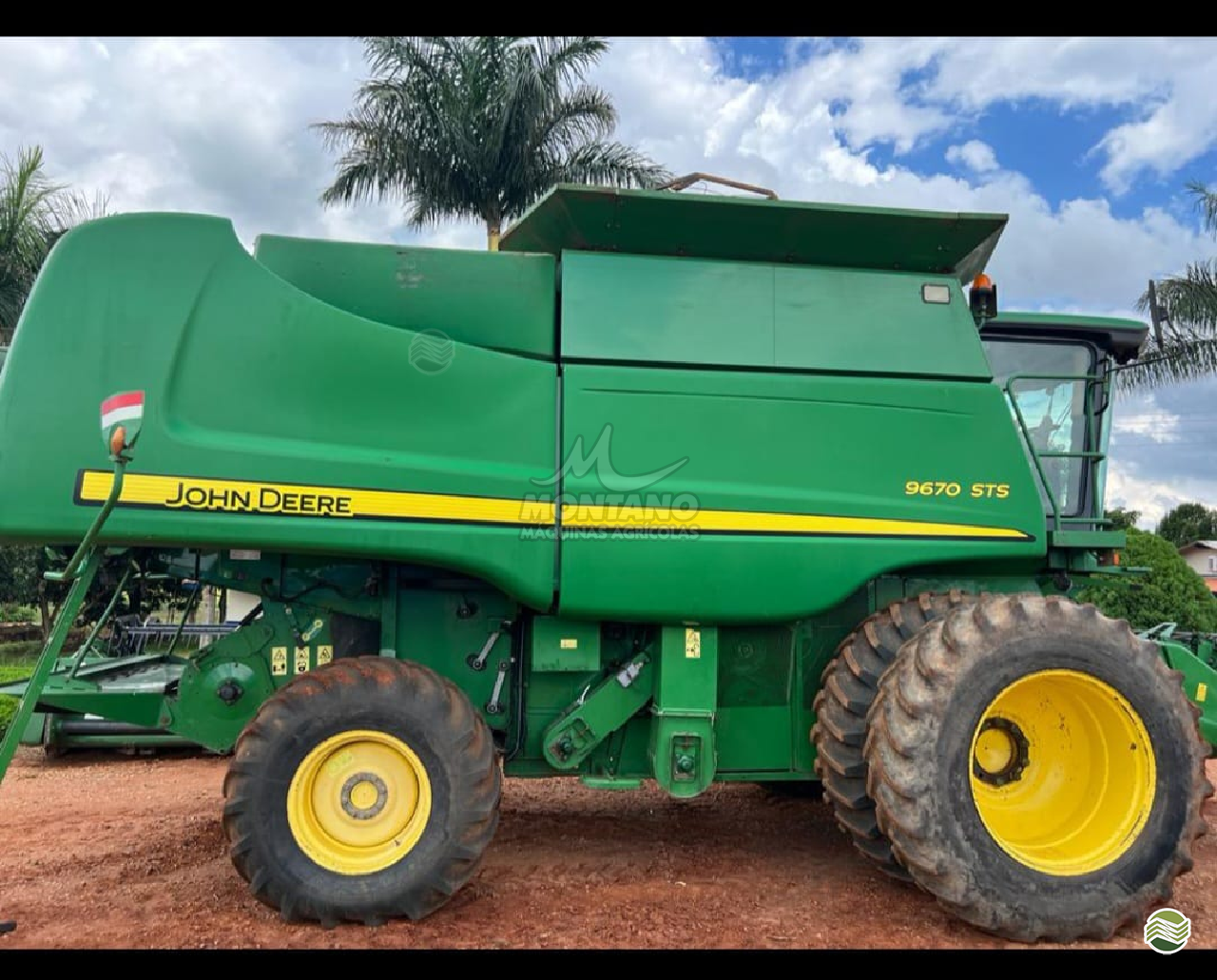 COLHEITADEIRA JOHN DEERE JOHN DEERE 9670 STS Montano Máquinas Agrícolas LAGOA VERMELHA RIO GRANDE DO SUL RS